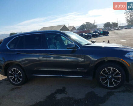 Серый БМВ Х5, объемом двигателя 3 л и пробегом 231 тыс. км за 9800 $, фото 11 на Automoto.ua