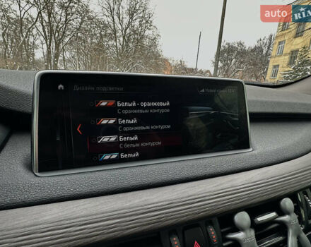 Сірий БМВ Х5, об'ємом двигуна 2 л та пробігом 210 тис. км за 29999 $, фото 16 на Automoto.ua