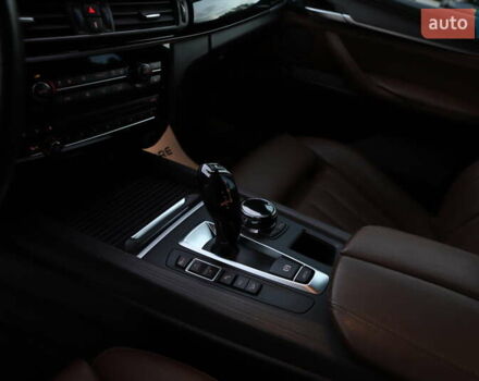 Серый БМВ Х5, объемом двигателя 3 л и пробегом 232 тыс. км за 29999 $, фото 45 на Automoto.ua