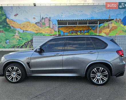 Сірий БМВ Х5, об'ємом двигуна 2.99 л та пробігом 225 тис. км за 43000 $, фото 1 на Automoto.ua