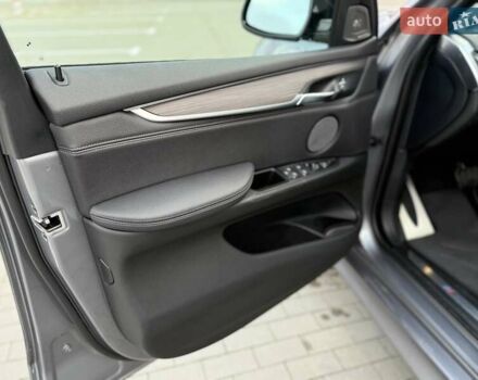 Сірий БМВ Х5, об'ємом двигуна 2.98 л та пробігом 116 тис. км за 35500 $, фото 17 на Automoto.ua