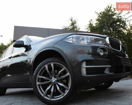 Серый БМВ Х5, объемом двигателя 3 л и пробегом 232 тыс. км за 29999 $, фото 16 на Automoto.ua