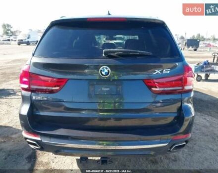 Серый БМВ Х5, объемом двигателя 3 л и пробегом 231 тыс. км за 9800 $, фото 5 на Automoto.ua