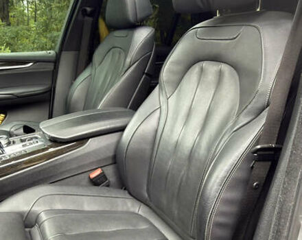 Серый БМВ Х5, объемом двигателя 4.39 л и пробегом 105 тыс. км за 38000 $, фото 13 на Automoto.ua