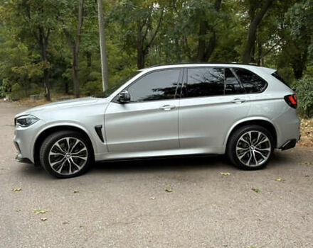 Серый БМВ Х5, объемом двигателя 4.39 л и пробегом 105 тыс. км за 38000 $, фото 3 на Automoto.ua