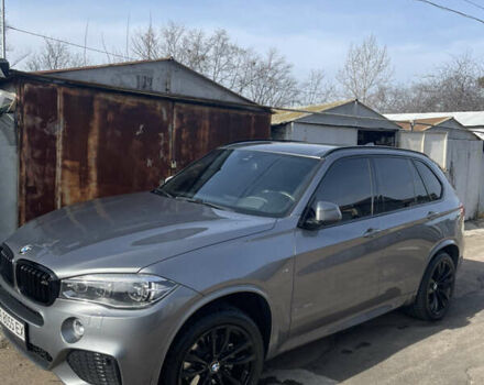Серый БМВ Х5, объемом двигателя 2.99 л и пробегом 106 тыс. км за 50000 $, фото 1 на Automoto.ua