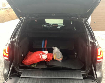 Серый БМВ Х5, объемом двигателя 2.98 л и пробегом 123 тыс. км за 25000 $, фото 9 на Automoto.ua