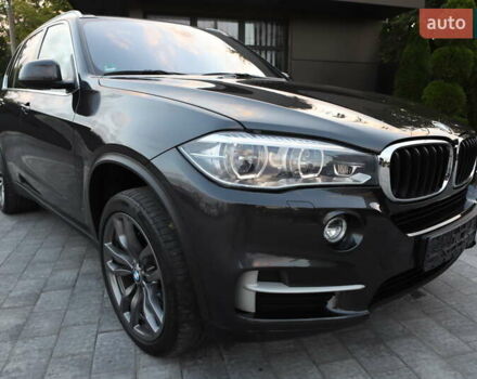 Серый БМВ Х5, объемом двигателя 3 л и пробегом 232 тыс. км за 29999 $, фото 20 на Automoto.ua