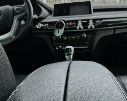 Сірий БМВ Х5, об'ємом двигуна 2 л та пробігом 210 тис. км за 29999 $, фото 20 на Automoto.ua