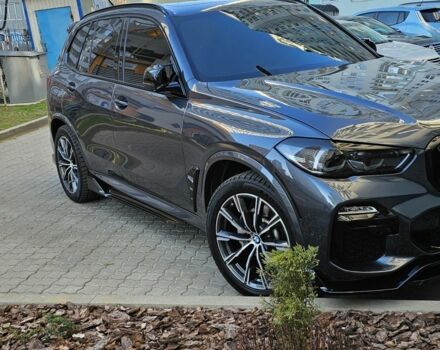 Серый БМВ Х5, объемом двигателя 3 л и пробегом 65 тыс. км за 49900 $, фото 3 на Automoto.ua