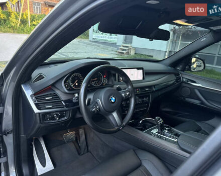 Сірий БМВ Х5, об'ємом двигуна 3 л та пробігом 204 тис. км за 41500 $, фото 36 на Automoto.ua