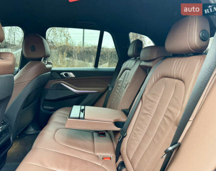 Серый БМВ Х5, объемом двигателя 2.99 л и пробегом 183 тыс. км за 54999 $, фото 18 на Automoto.ua