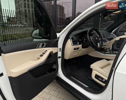 Серый БМВ Х5, объемом двигателя 3 л и пробегом 160 тыс. км за 41500 $, фото 20 на Automoto.ua