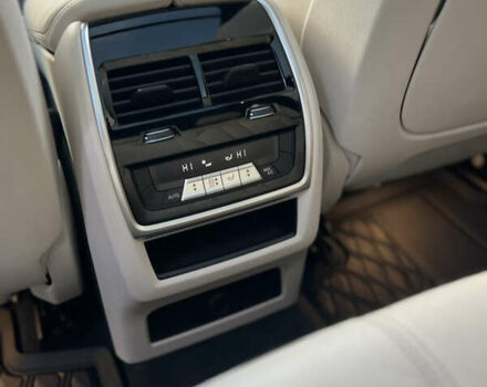 Серый БМВ Х5, объемом двигателя 3 л и пробегом 150 тыс. км за 48000 $, фото 27 на Automoto.ua