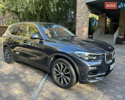 БМВ Х5 2019 в Днепре (Днепропетровске) на Automoto.ua Серый БМВ Х5, объемом двигателя 2.99 л и пробегом 114 тыс. км за 54500 $, фото 6 на Automoto.ua
