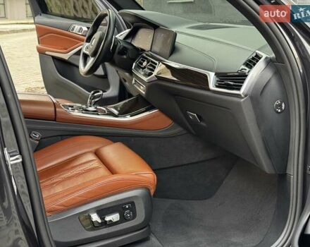 Серый БМВ Х5, объемом двигателя 2.99 л и пробегом 114 тыс. км за 63750 $, фото 62 на Automoto.ua