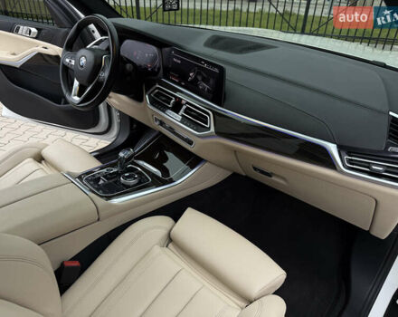 Серый БМВ Х5, объемом двигателя 3 л и пробегом 160 тыс. км за 41500 $, фото 29 на Automoto.ua