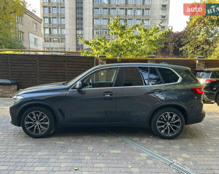 БМВ Х5 2019 в Днепре (Днепропетровске) на Automoto.ua Серый БМВ Х5, объемом двигателя 2.99 л и пробегом 114 тыс. км за 54500 $, фото 1 на Automoto.ua