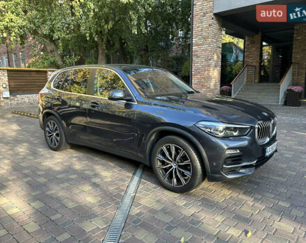 БМВ Х5 2019 в Днепре (Днепропетровске) на Automoto.ua Серый БМВ Х5, объемом двигателя 2.99 л и пробегом 114 тыс. км за 54500 $, фото 5 на Automoto.ua