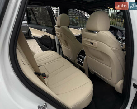 Серый БМВ Х5, объемом двигателя 3 л и пробегом 160 тыс. км за 41500 $, фото 28 на Automoto.ua