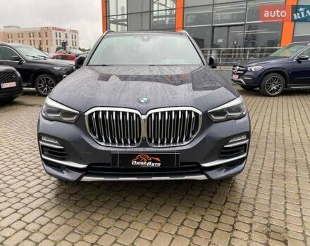 Серый БМВ Х5, объемом двигателя 3 л и пробегом 195 тыс. км за 42900 $, фото 1 на Automoto.ua