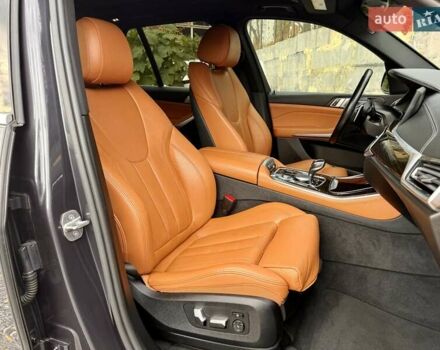 Серый БМВ Х5, объемом двигателя 3 л и пробегом 108 тыс. км за 53000 $, фото 11 на Automoto.ua