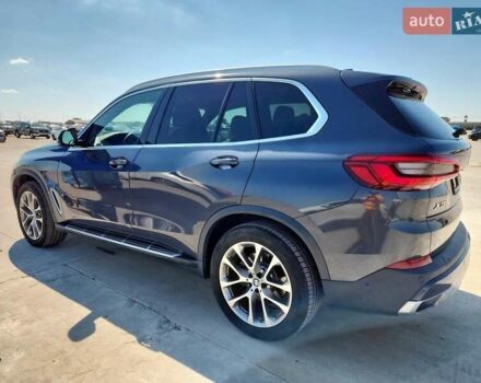 Серый БМВ Х5, объемом двигателя 3 л и пробегом 115 тыс. км за 18000 $, фото 2 на Automoto.ua