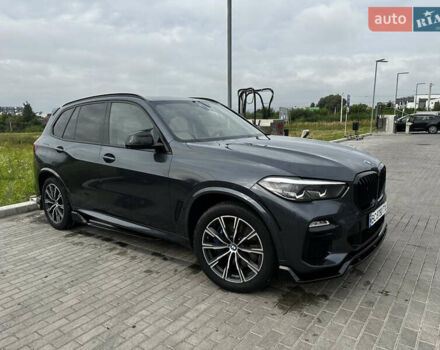 Серый БМВ Х5, объемом двигателя 3 л и пробегом 220 тыс. км за 50000 $, фото 1 на Automoto.ua