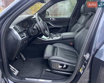 Серый БМВ Х5, объемом двигателя 3 л и пробегом 133 тыс. км за 58000 $, фото 17 на Automoto.ua