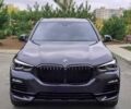 Серый БМВ Х5, объемом двигателя 3 л и пробегом 30 тыс. км за 61000 $, фото 1 на Automoto.ua