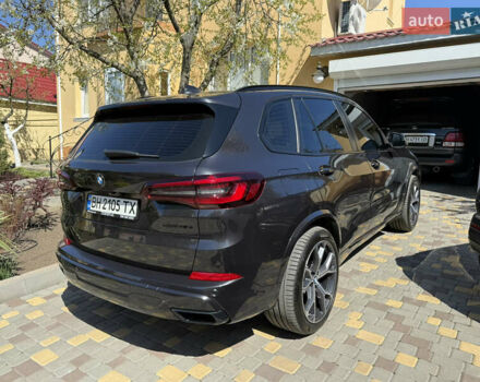 Серый БМВ Х5, объемом двигателя 3 л и пробегом 44 тыс. км за 63900 $, фото 2 на Automoto.ua