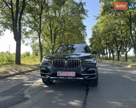 Серый БМВ Х5, объемом двигателя 3 л и пробегом 187 тыс. км за 38100 $, фото 1 на Automoto.ua