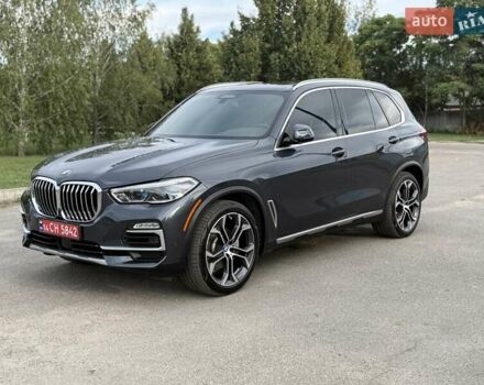 Серый БМВ Х5, объемом двигателя 3 л и пробегом 41 тыс. км за 48500 $, фото 3 на Automoto.ua