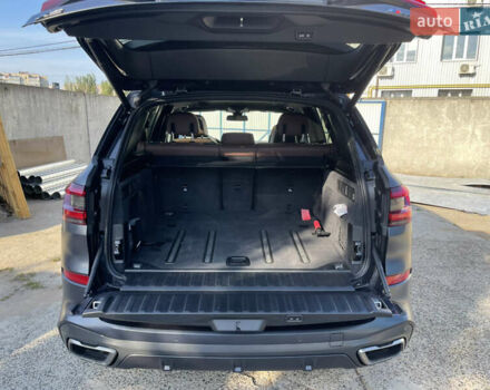 Серый БМВ Х5, объемом двигателя 4.4 л и пробегом 50 тыс. км за 100000 $, фото 8 на Automoto.ua