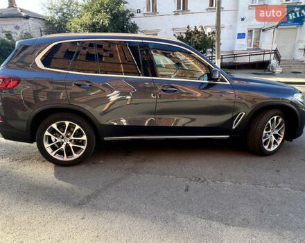 Серый БМВ Х5, объемом двигателя 3 л и пробегом 67 тыс. км за 49999 $, фото 4 на Automoto.ua