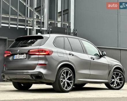 Серый БМВ Х5, объемом двигателя 3 л и пробегом 111 тыс. км за 66000 $, фото 5 на Automoto.ua