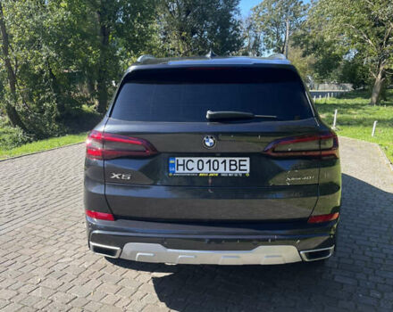 Серый БМВ Х5, объемом двигателя 3 л и пробегом 41 тыс. км за 61000 $, фото 4 на Automoto.ua