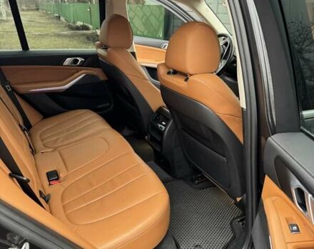 Серый БМВ Х5, объемом двигателя 2 л и пробегом 116 тыс. км за 55000 $, фото 6 на Automoto.ua