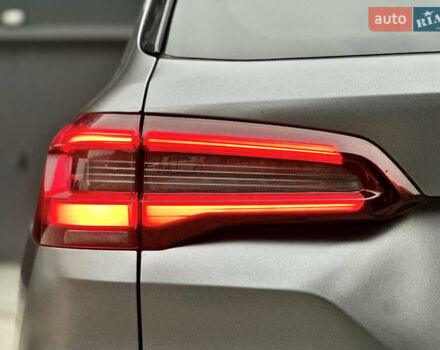 Серый БМВ Х5, объемом двигателя 3 л и пробегом 111 тыс. км за 66000 $, фото 21 на Automoto.ua