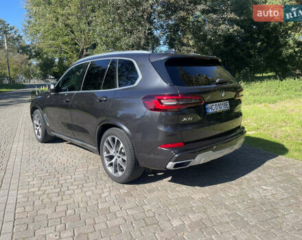 Серый БМВ Х5, объемом двигателя 3 л и пробегом 41 тыс. км за 61000 $, фото 3 на Automoto.ua