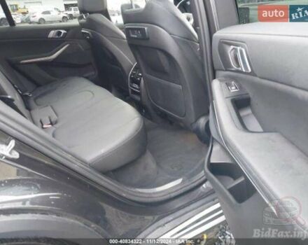 Серый БМВ Х5, объемом двигателя 3 л и пробегом 76 тыс. км за 64000 $, фото 4 на Automoto.ua