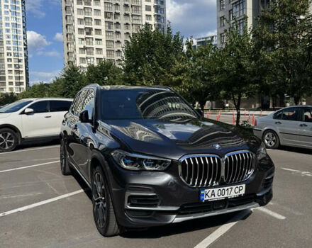 Серый БМВ Х5, объемом двигателя 3 л и пробегом 36 тыс. км за 67900 $, фото 1 на Automoto.ua