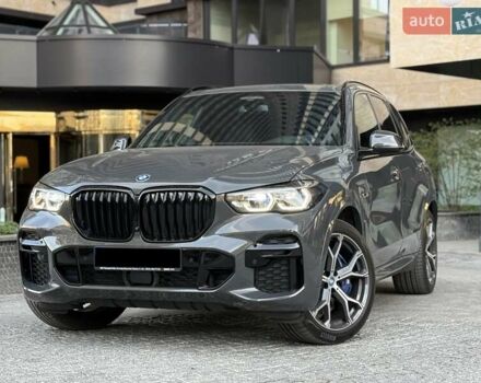 Серый БМВ Х5, объемом двигателя 3 л и пробегом 38 тыс. км за 87700 $, фото 1 на Automoto.ua