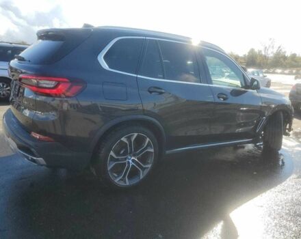 Серый БМВ Х5, объемом двигателя 3 л и пробегом 44 тыс. км за 15800 $, фото 2 на Automoto.ua