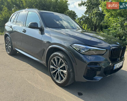 Серый БМВ Х5, объемом двигателя 3 л и пробегом 31 тыс. км за 79000 $, фото 5 на Automoto.ua