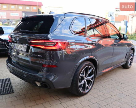 Сірий БМВ Х5, об'ємом двигуна 3 л та пробігом 70 тис. км за 75900 $, фото 2 на Automoto.ua