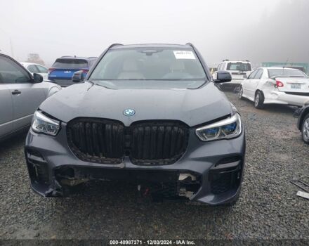 Серый БМВ Х5, объемом двигателя 3 л и пробегом 47 тыс. км за 49500 $, фото 1 на Automoto.ua