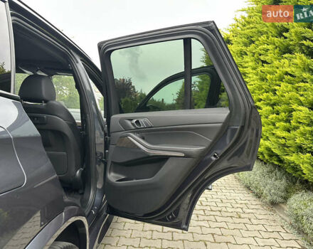 Серый БМВ Х5, объемом двигателя 3 л и пробегом 67 тыс. км за 62700 $, фото 32 на Automoto.ua