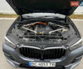 Серый БМВ Х5, объемом двигателя 3 л и пробегом 42 тыс. км за 68500 $, фото 3 на Automoto.ua