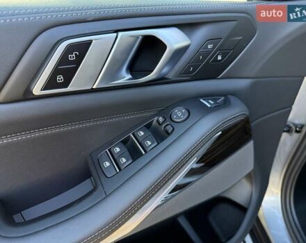 Сірий БМВ Х5, об'ємом двигуна 3 л та пробігом 23 тис. км за 79500 $, фото 50 на Automoto.ua